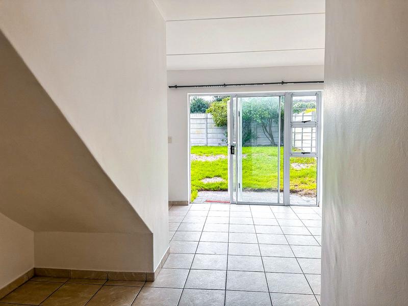 2 Bedroom Property for Sale in Protea Heights Western Cape